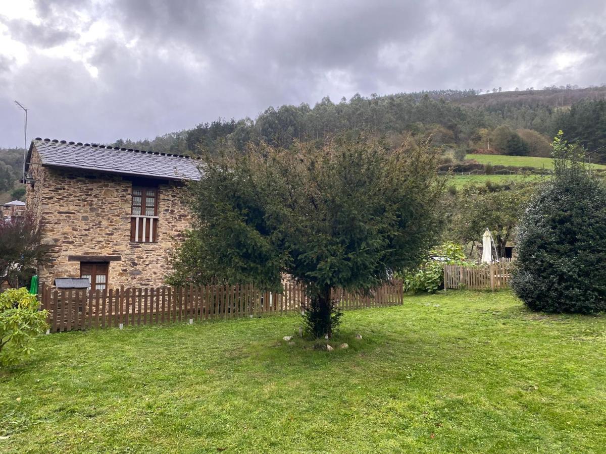 Casas Rurales Tareira En Тарамунди Екстериор снимка